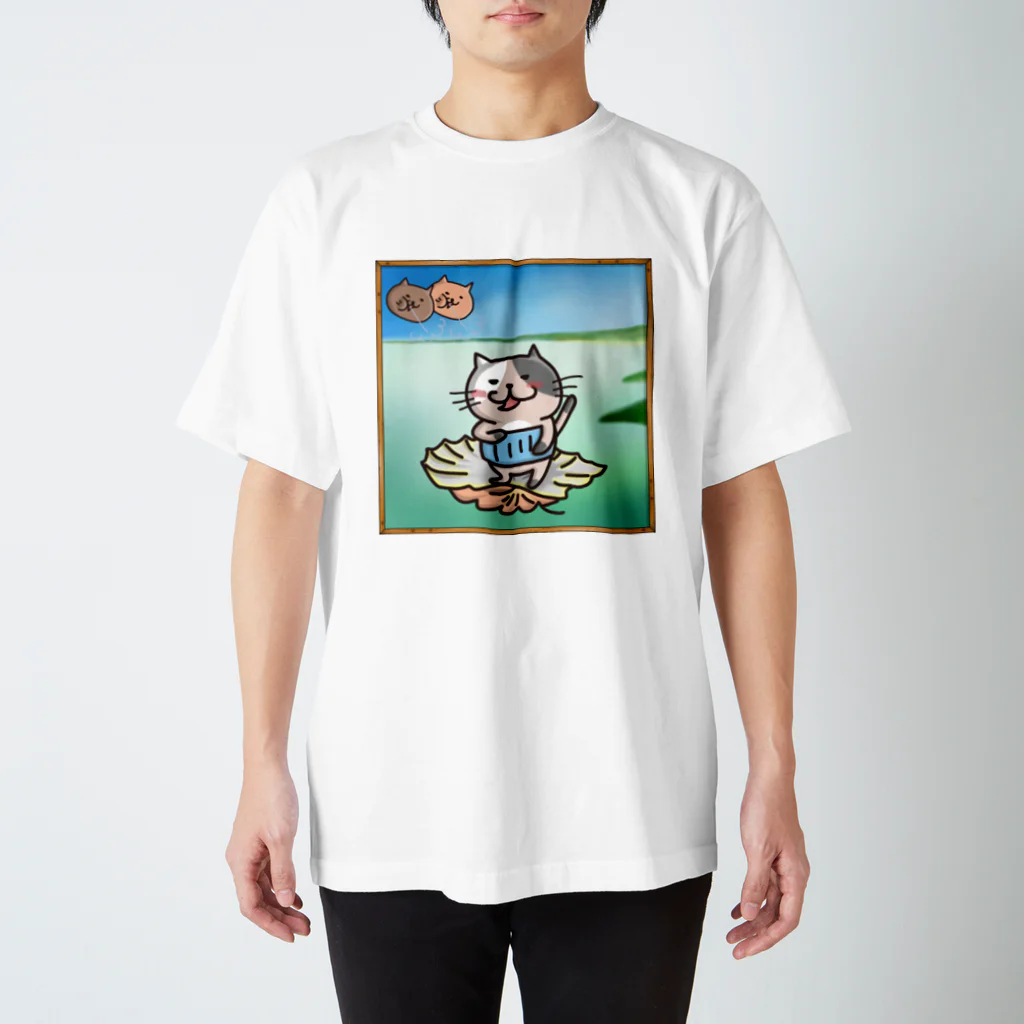 ひよこ男爵とまだむにゃんのまだむゔぃーにゃすの誕生 Regular Fit T-Shirt