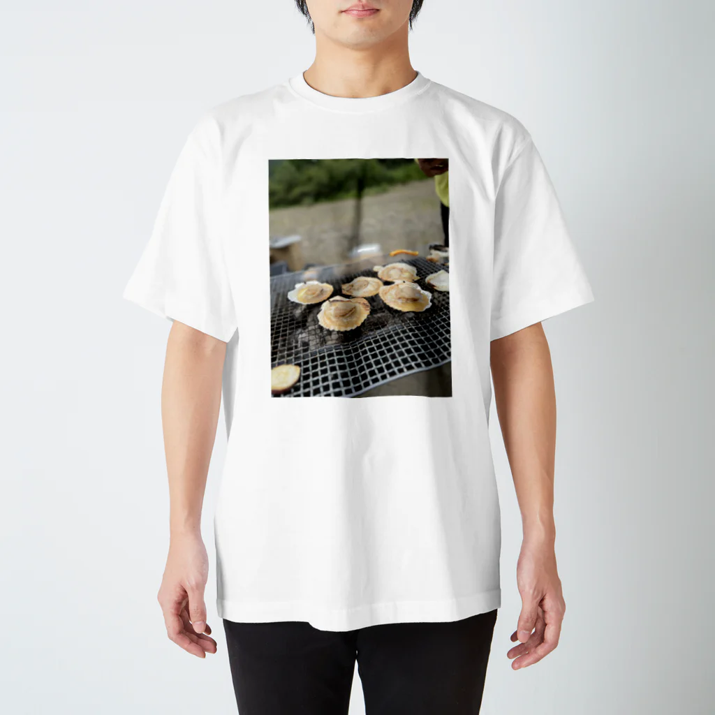 着る焼き芋屋さんの持ち歩き用ホタテのバター焼き スタンダードTシャツ