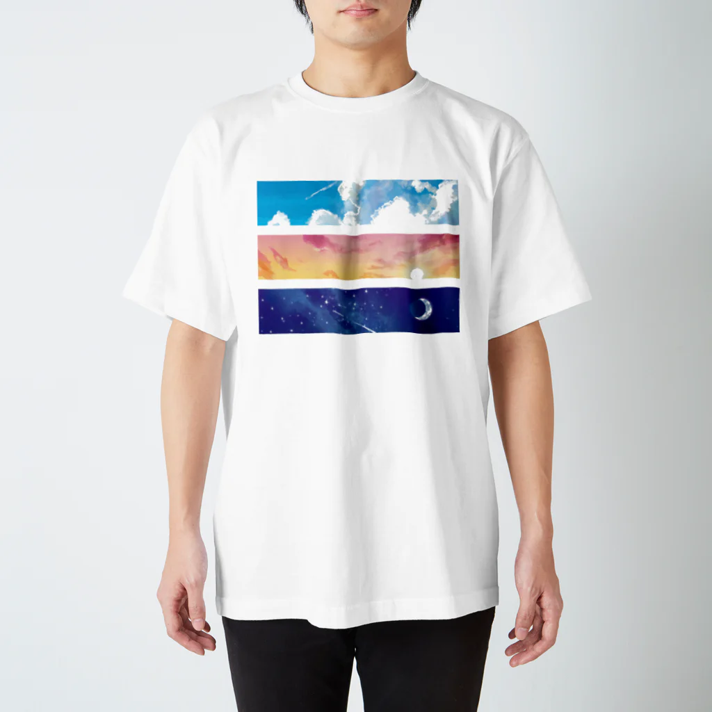 地球屋SUZURI店の空図鑑 Regular Fit T-Shirt