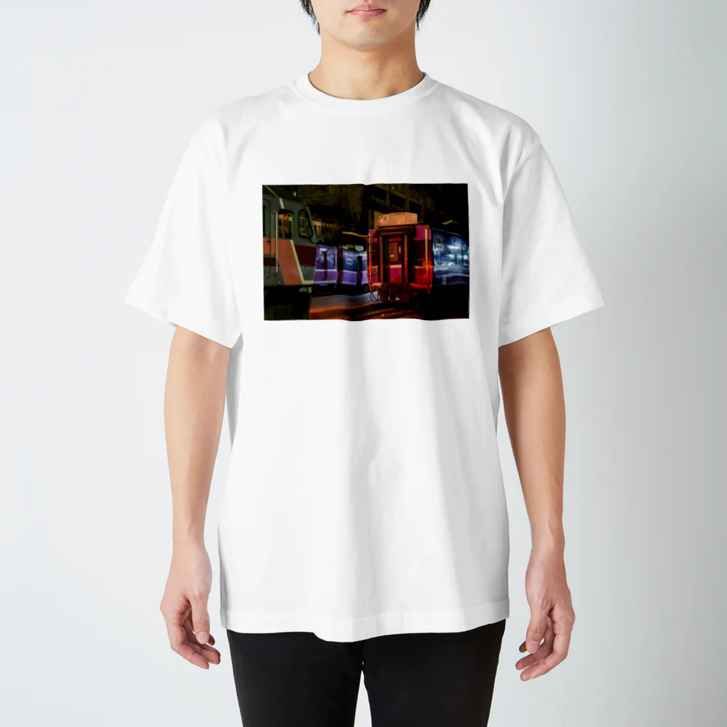 Second_Life_of_Railwaysのブルートレインが輝くファランポーン駅の夜 スタンダードTシャツ