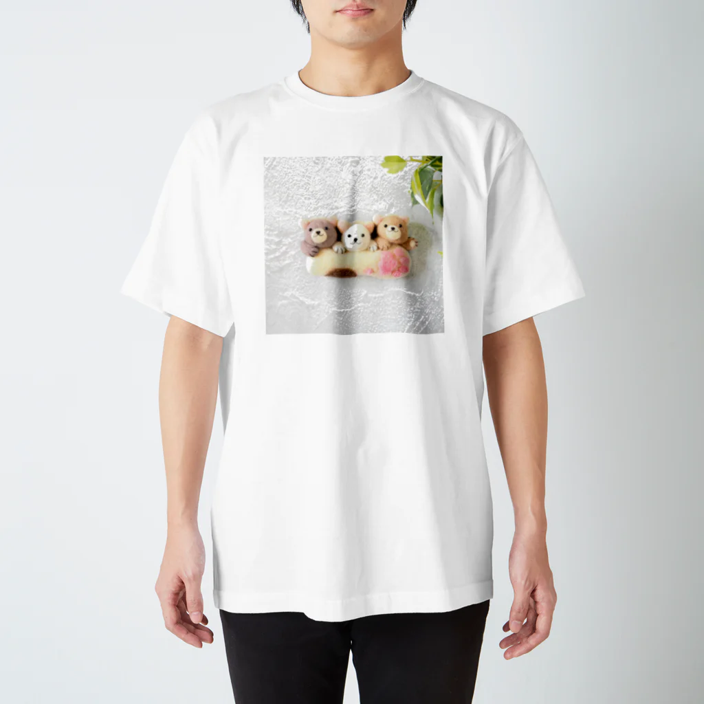 kumamia（くまみあ）のくまの3兄弟（2023猫の日ver.） Regular Fit T-Shirt