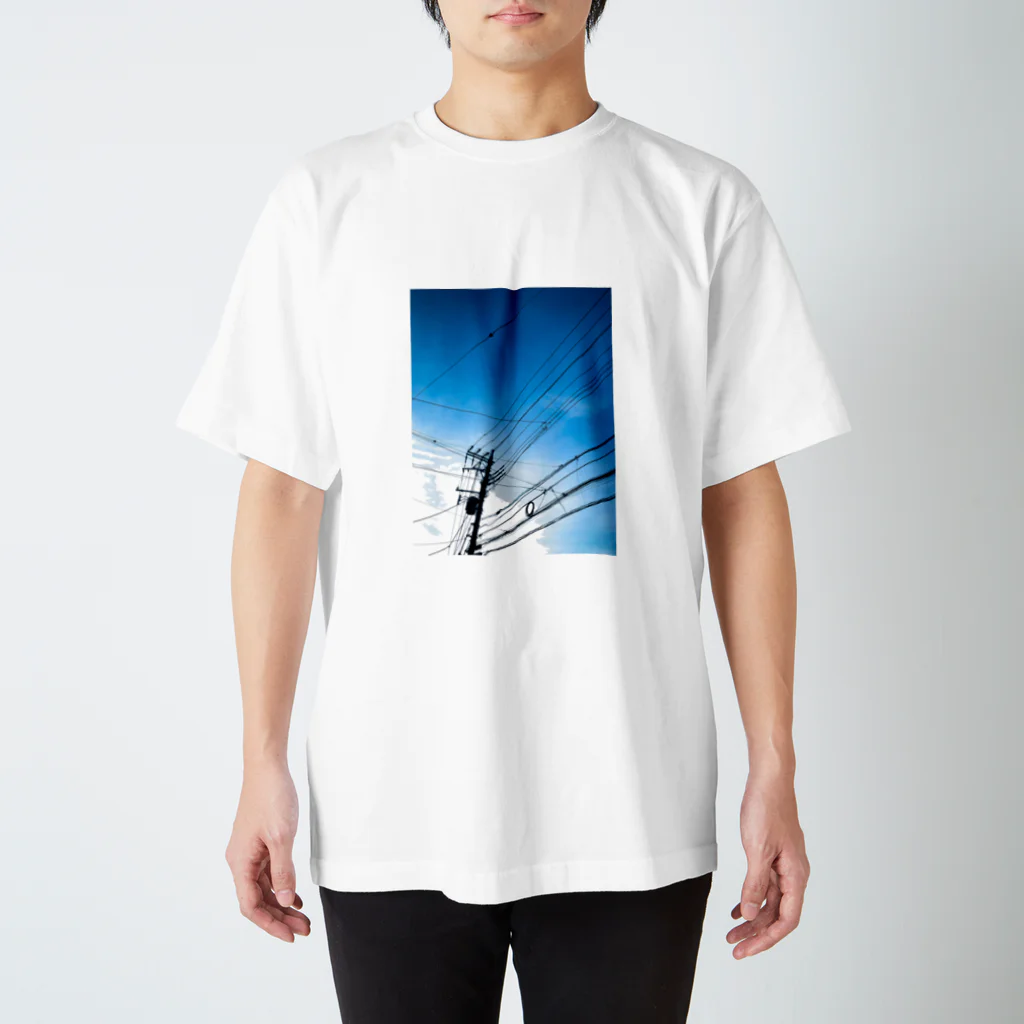 もず黒の青空グラフィック Regular Fit T-Shirt