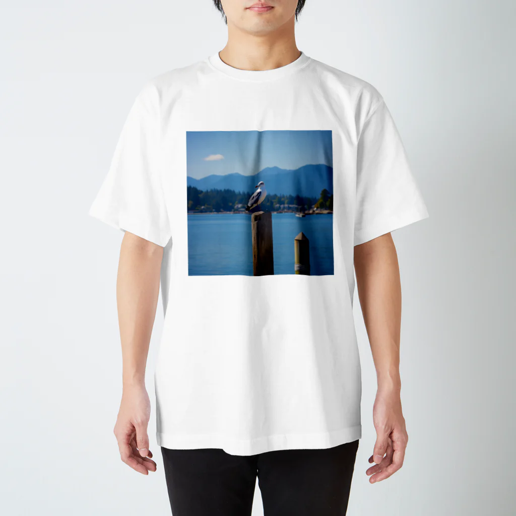 Saezuriのウミネコ Regular Fit T-Shirt