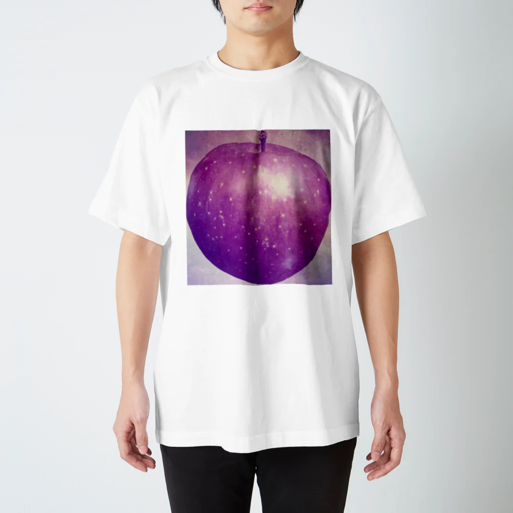 月が星を蝕べる時のアンティークな毒林檎ひとつ Regular Fit T-Shirt