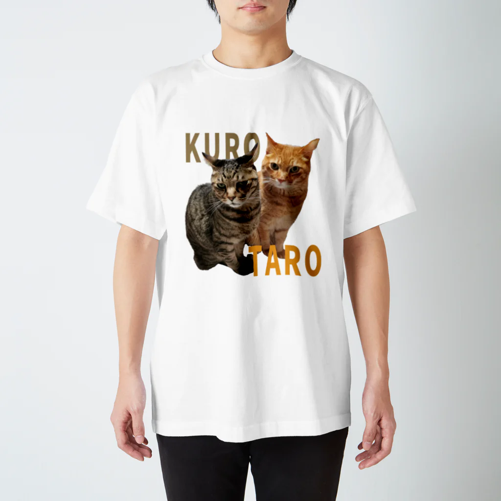 Moto@猫とバイクのVideologのタロクロ兄弟 スタンダードTシャツ