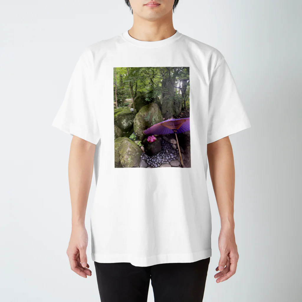 chan kumiの和風パワースポットshrine Regular Fit T-Shirt