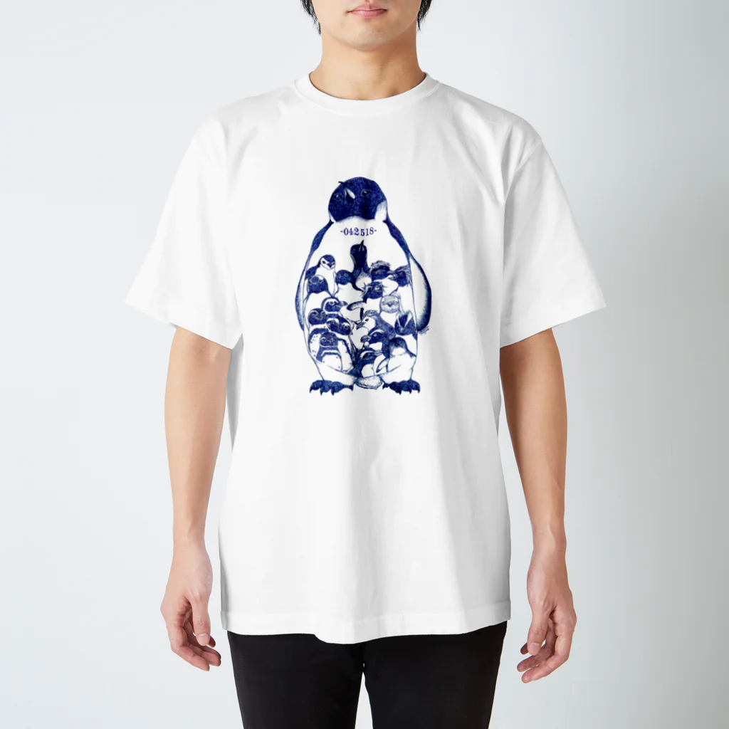 ヤママユ(ヤママユ・ペンギイナ)の-042518-World Penguins Day Regular Fit T-Shirt
