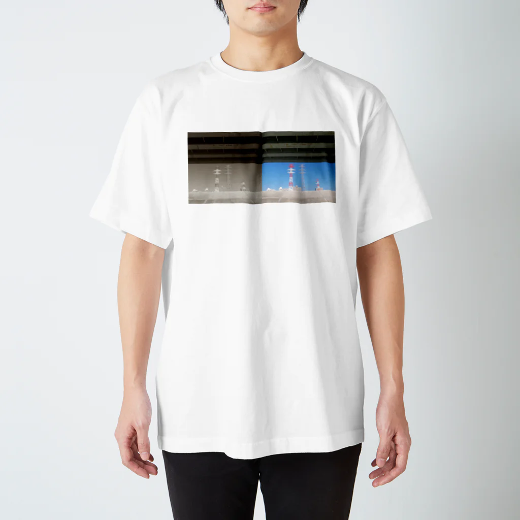 Tyun Takayamaの#モノクロとカラー 000109 Regular Fit T-Shirt