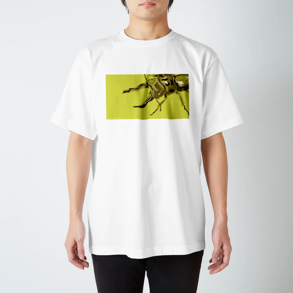 good morning letterのオウゴンオニクワガタ Regular Fit T-Shirt