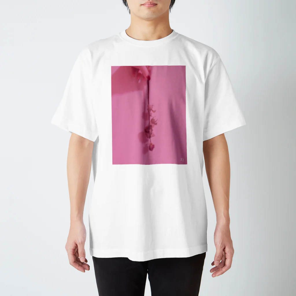 ぬーん。の薔薇です。 スタンダードTシャツ