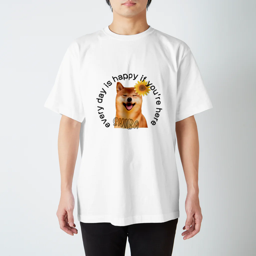 mojimojiの柴犬とひまわり Regular Fit T-Shirt