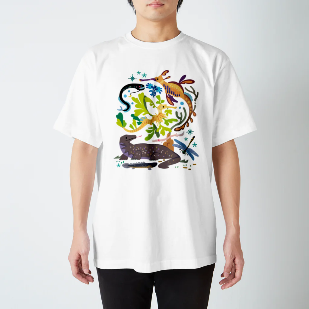 みなとまち層の世界のドラゴンたち スタンダードTシャツ