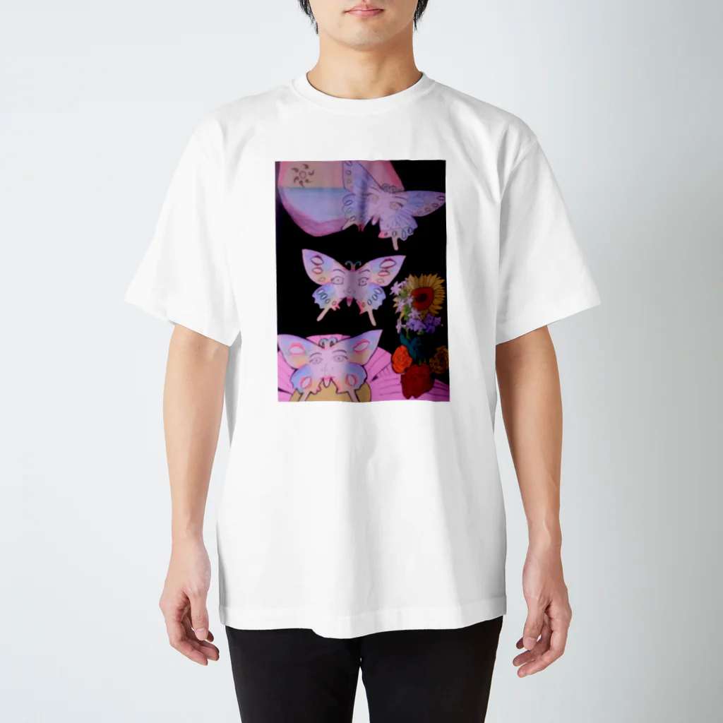 アーティスト 丸尾義久shopの丸尾義久作　ファーストキス 人面蝶 Regular Fit T-Shirt