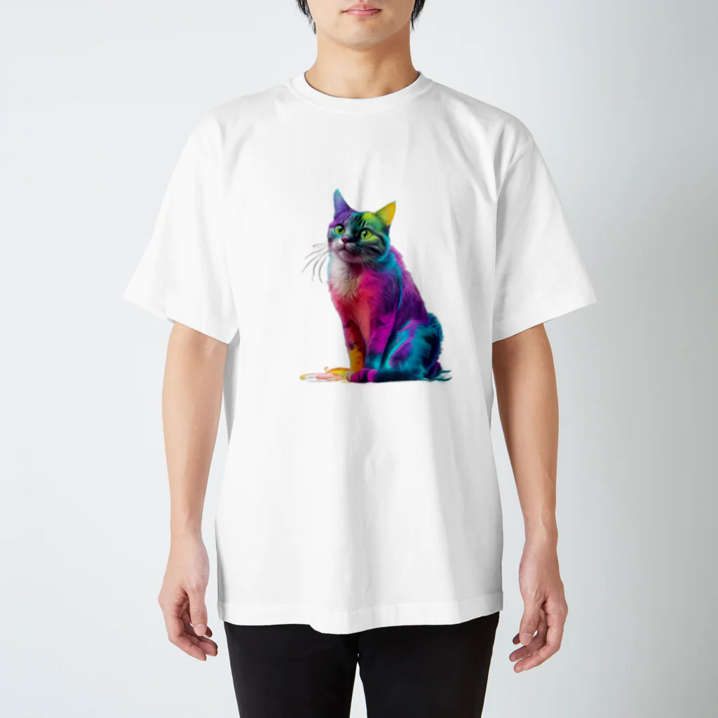 にゃっとクローバーの"猫の輝き" ニャオンTシャツ Regular Fit T-Shirt