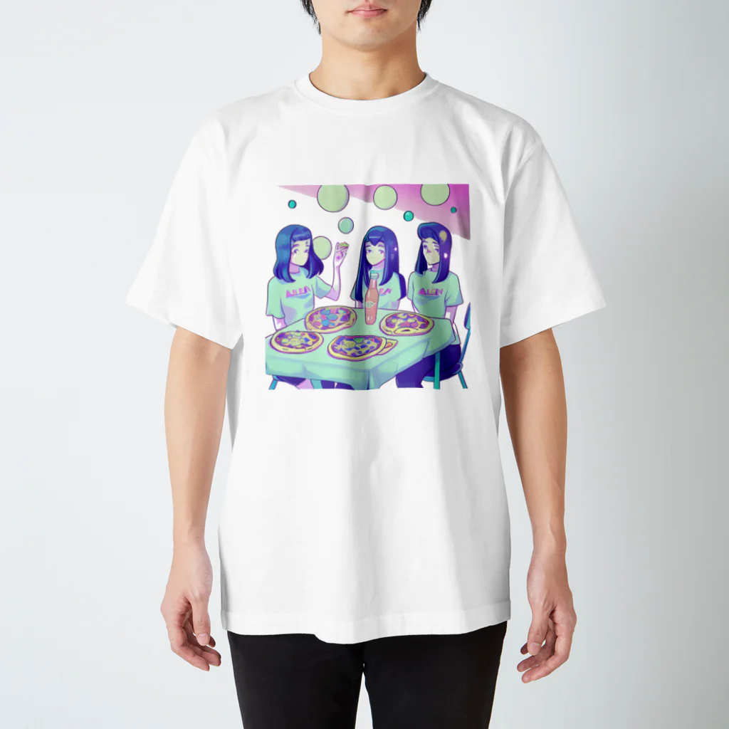 Send8の宇宙人のピザパーティー スタンダードTシャツ