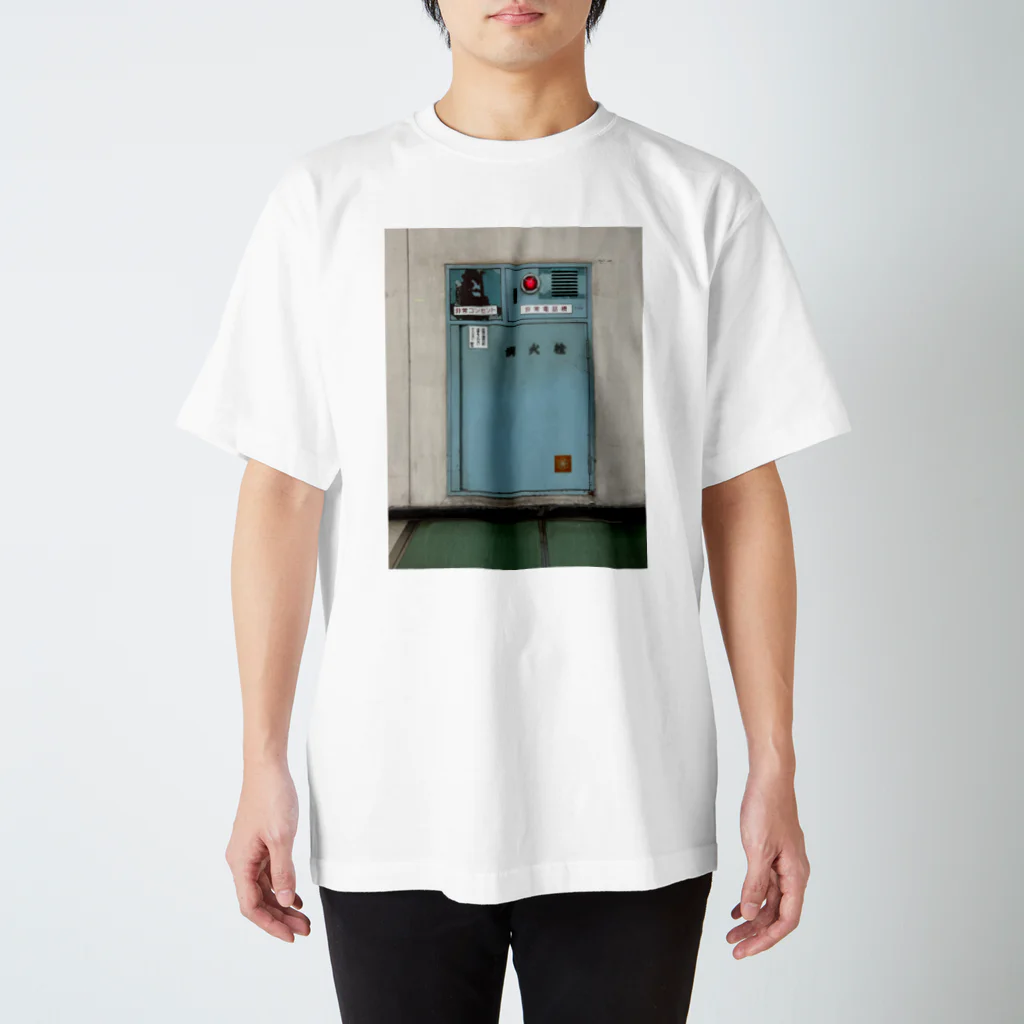 sashimiの非常口APE_a Regular Fit T-Shirt