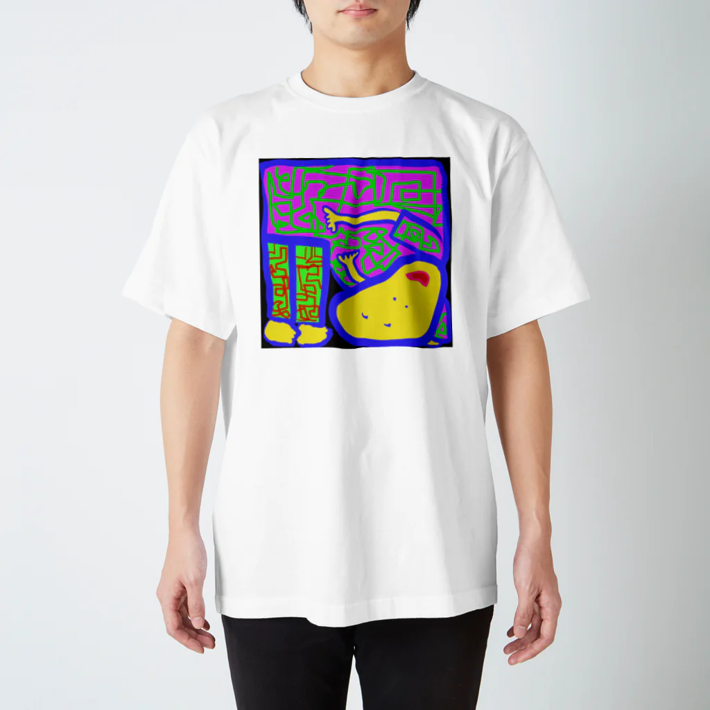 いぬいぬいの四角にはいりたい Regular Fit T-Shirt