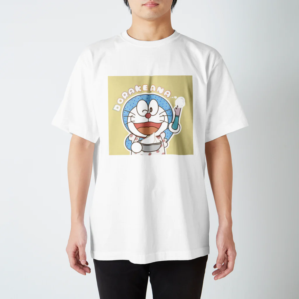 Re:makeのDORAKEANA Regular Fit T-Shirt