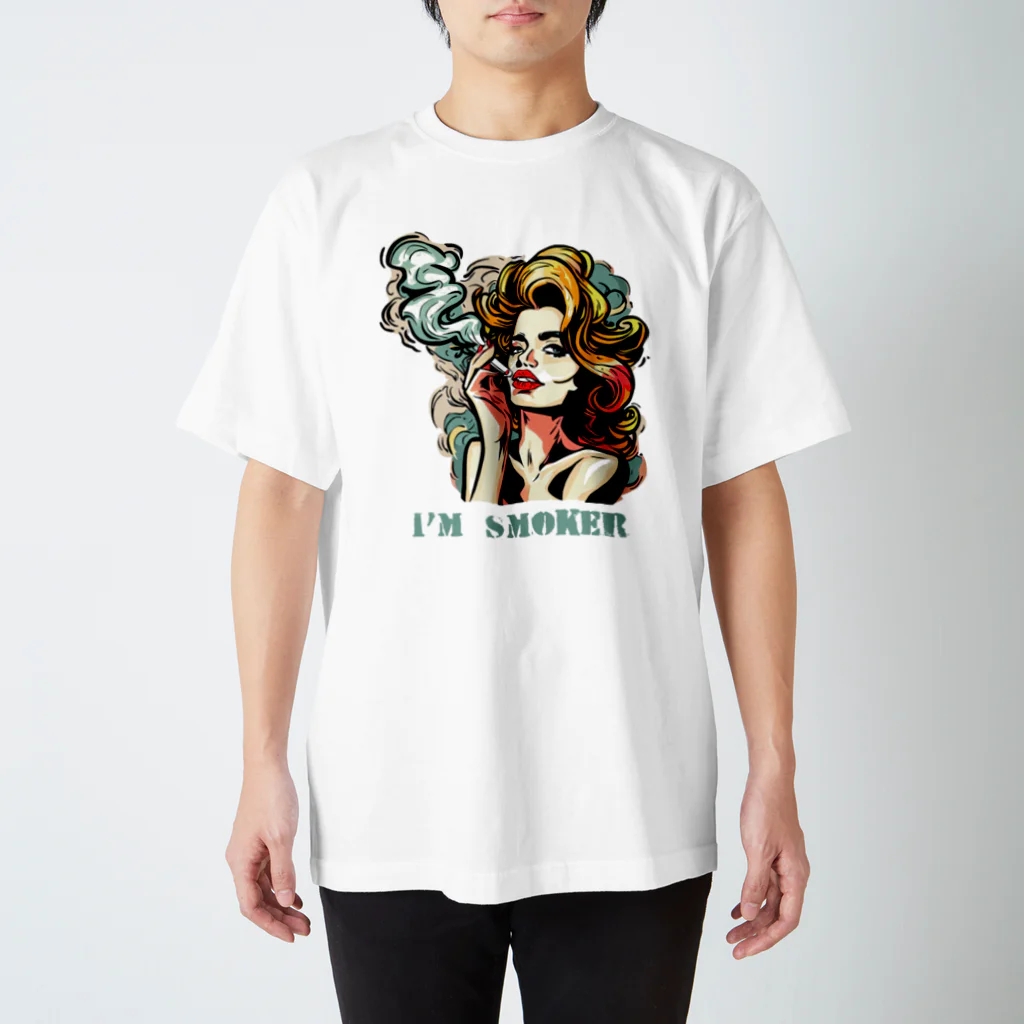 islandmoon13の煙草を吸う美女 Regular Fit T-Shirt