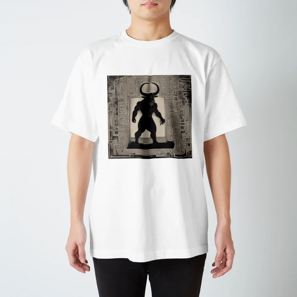 okaokaのギリシャ神話風ミノタウロス Regular Fit T-Shirt