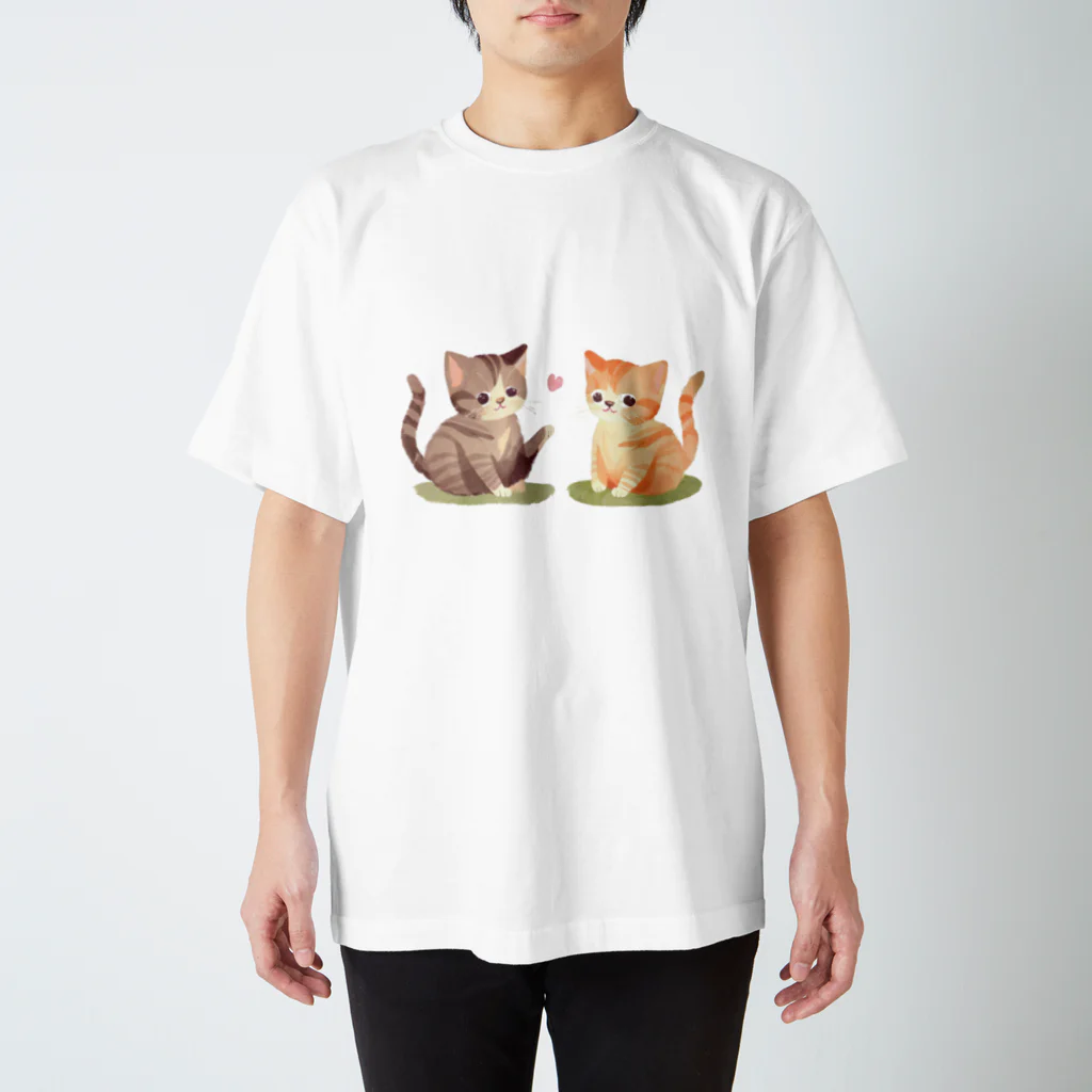 yukomoの子猫にメロメロ Regular Fit T-Shirt