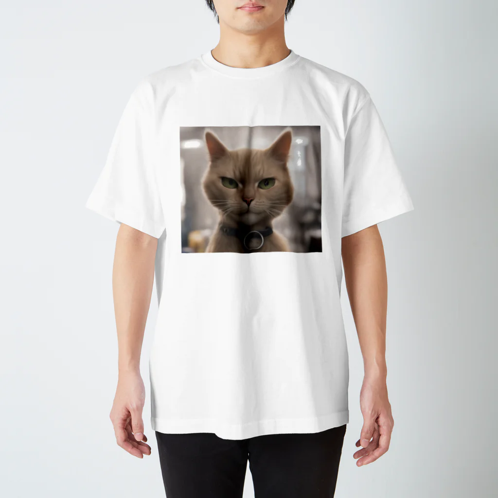 TAIYO 猫好きのビックフォト茶虎模様猫 スタンダードTシャツ