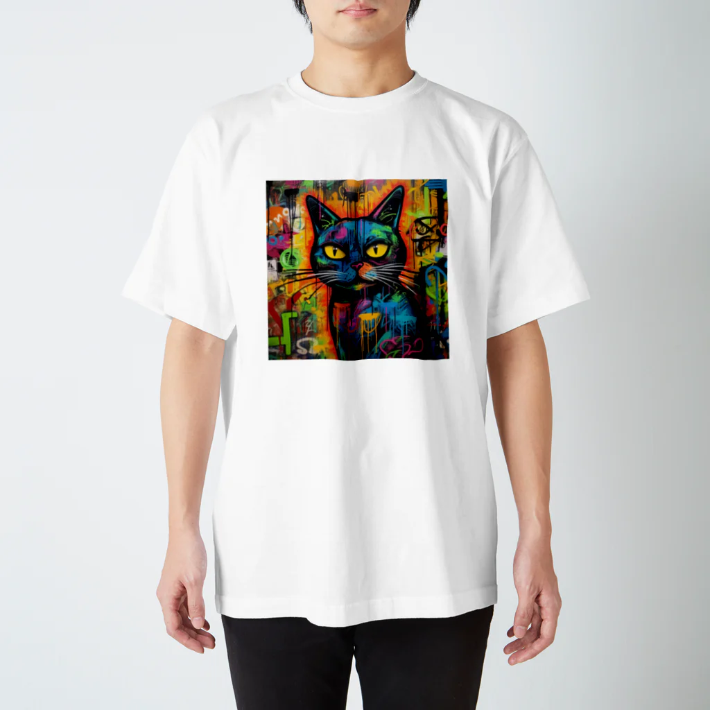 Hayate Kawakami オリジナルのサイバーパンク猫 Regular Fit T-Shirt