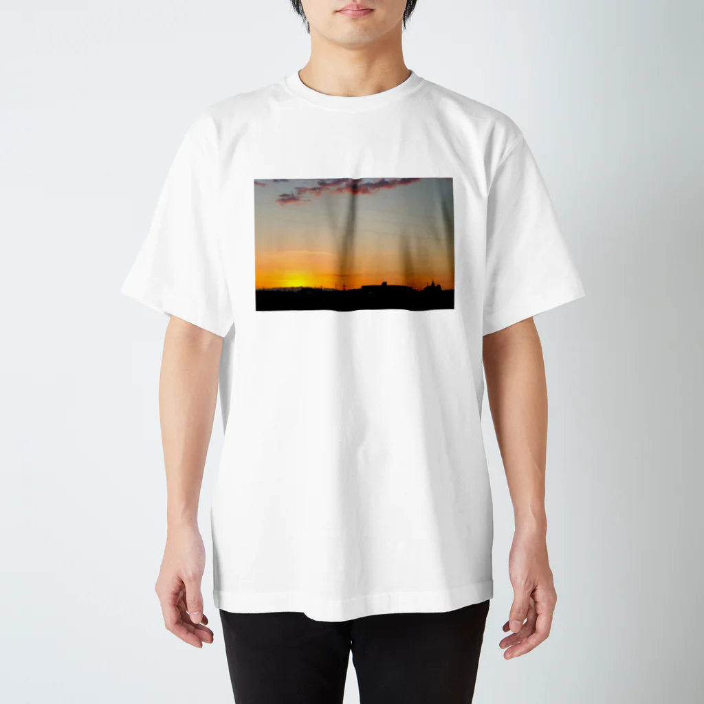 ゆるいTシャツ屋 辻本築研の夕焼けの風景 スタンダードTシャツ