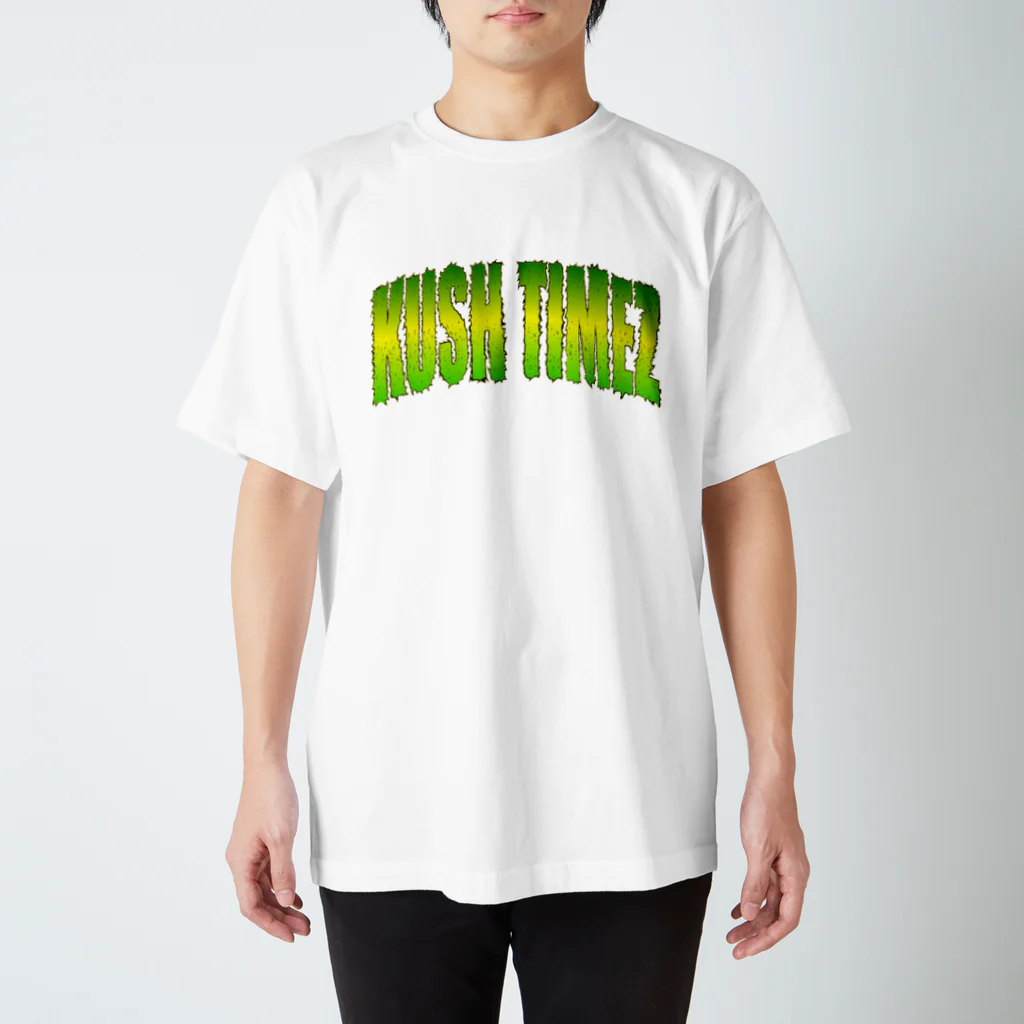 2high のkush timez Regular Fit T-Shirt