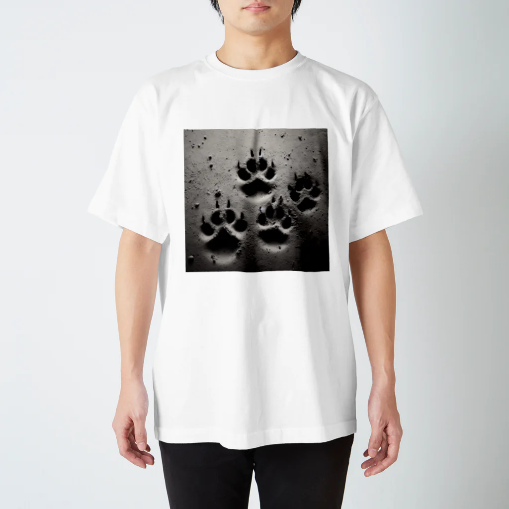 SADOM graphicsのにくきゅう Regular Fit T-Shirt