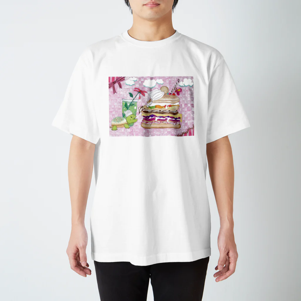 つぎのかめろんぱんけーき Regular Fit T-Shirt