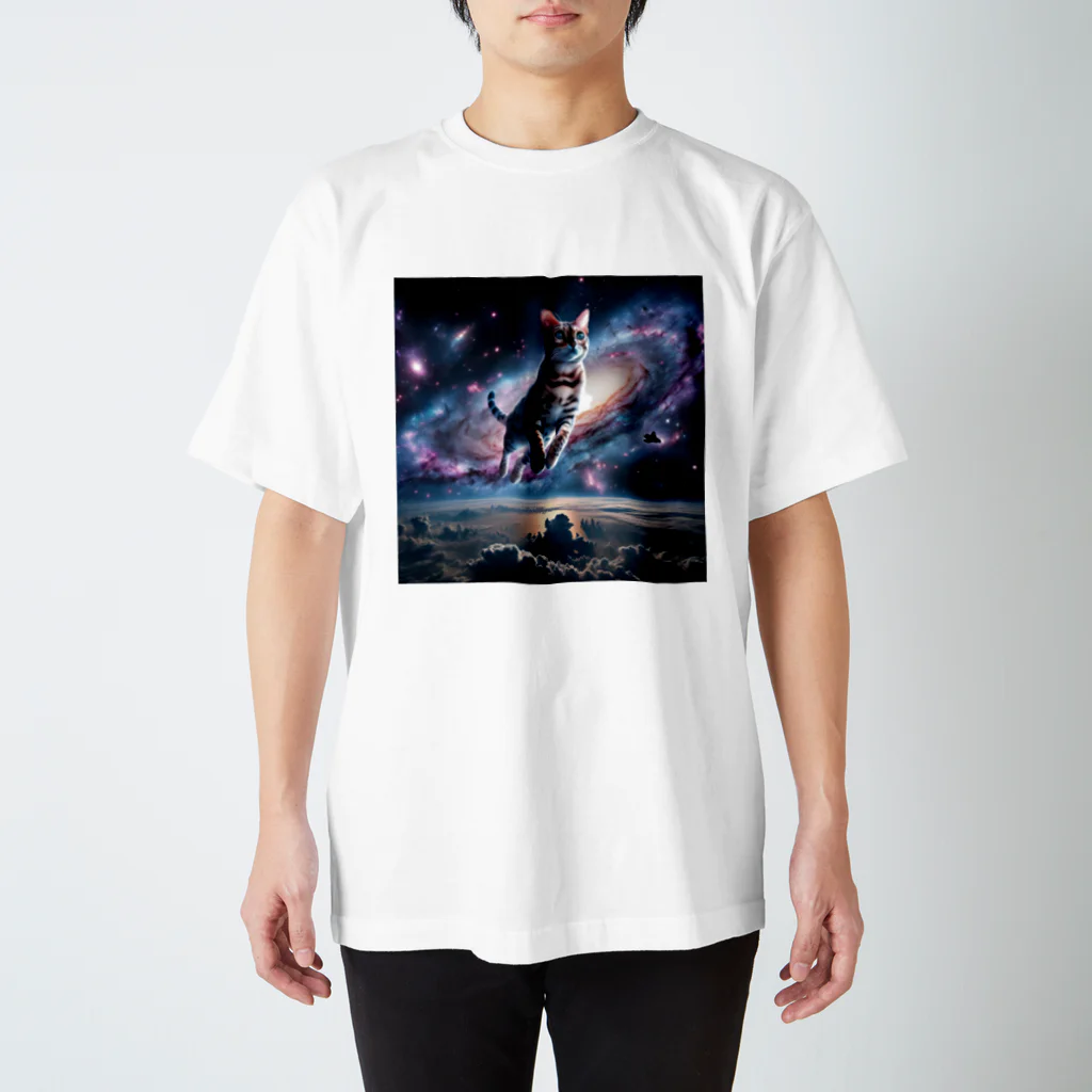 ろべの宇宙まで餌を探しにいくむぎ2 スタンダードTシャツ