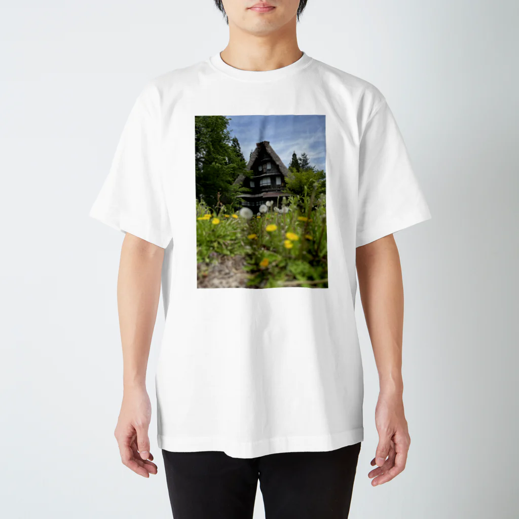 COSMIC Galleryの白川郷・五箇山の合掌造り集落 スタンダードTシャツ