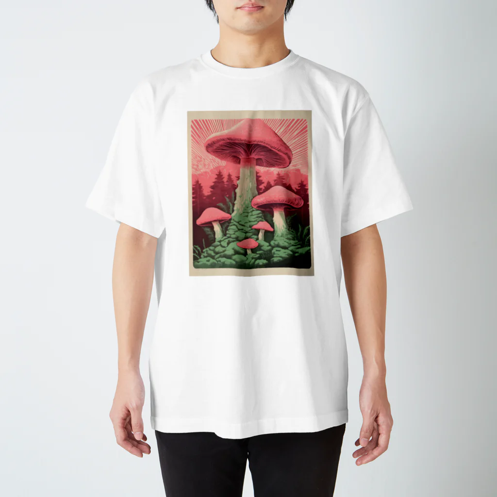 あけび屋のピンクきのこ Regular Fit T-Shirt