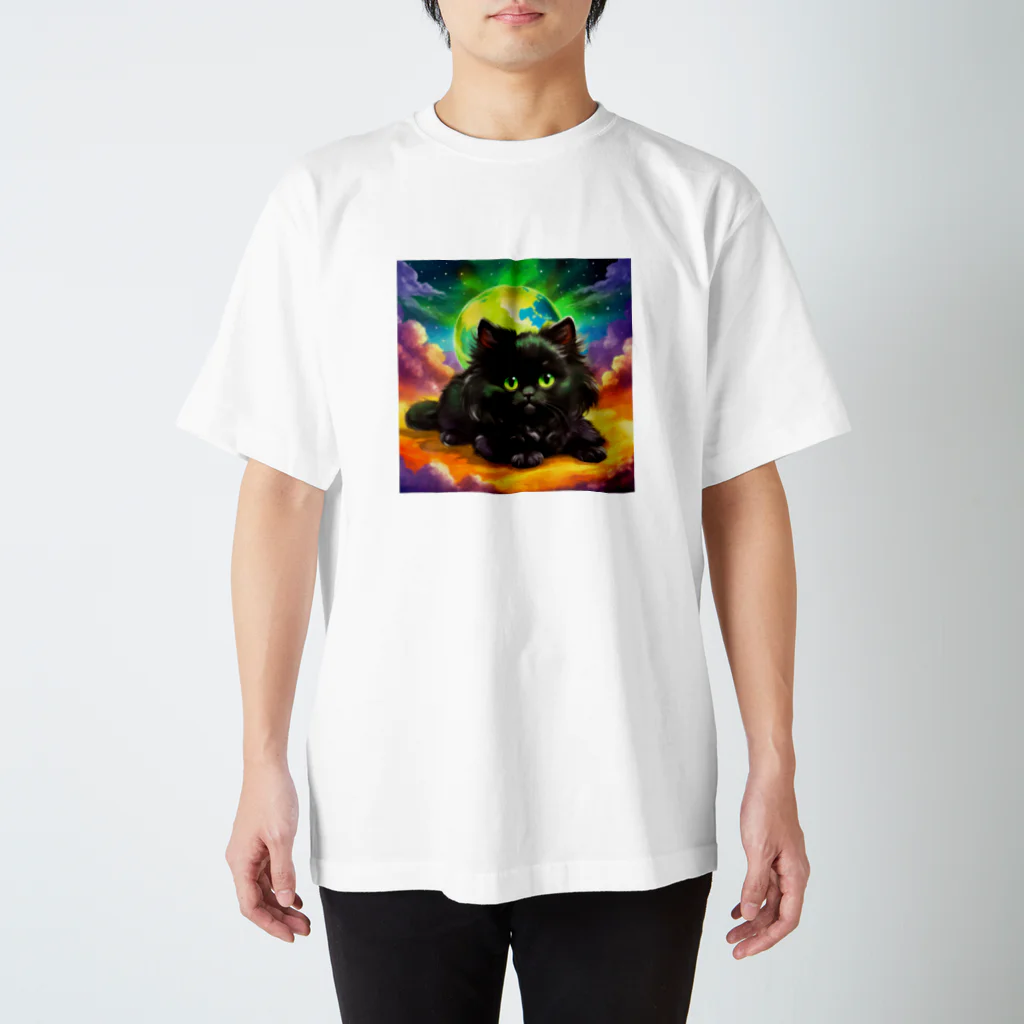 yoiyononakaの雲の上の黒猫04 スタンダードTシャツ