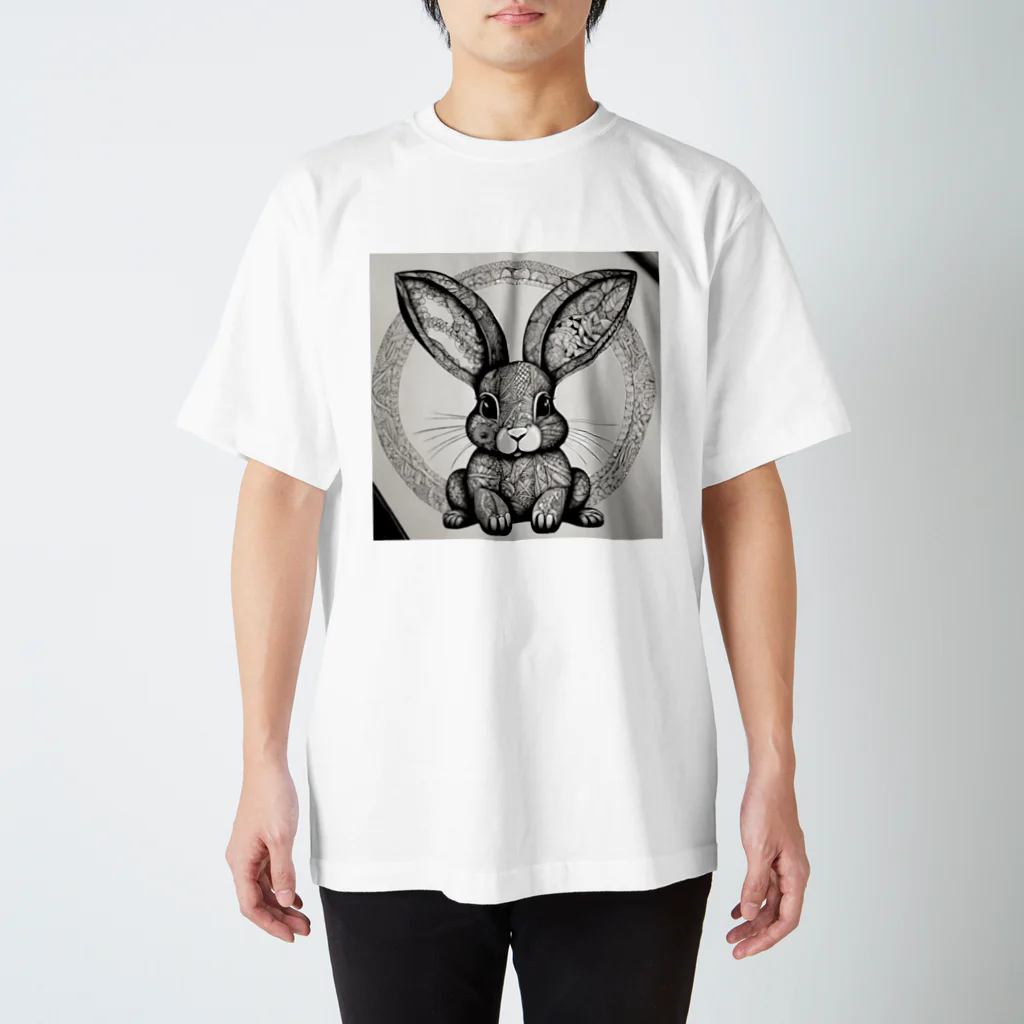 なっつ ふぁくとりーのゼンタングル　ウサギ Regular Fit T-Shirt