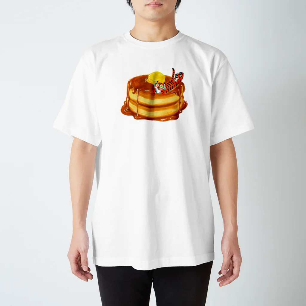 segasworksのホットケーキとトラちゃん Regular Fit T-Shirt