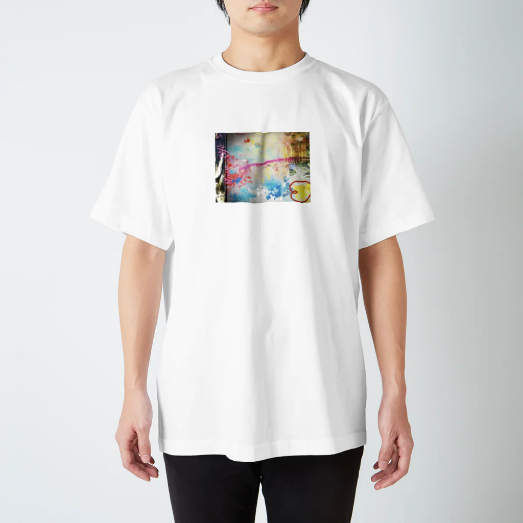 kuu_kaスマホケースの日常の色遊び Regular Fit T-Shirt