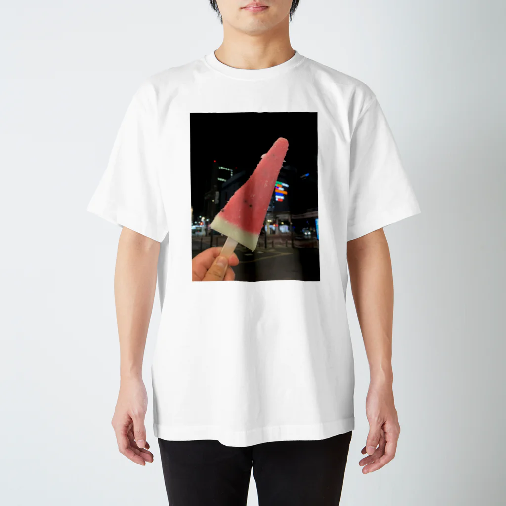 Momo@袖の夜のスイカバー🍉 Regular Fit T-Shirt