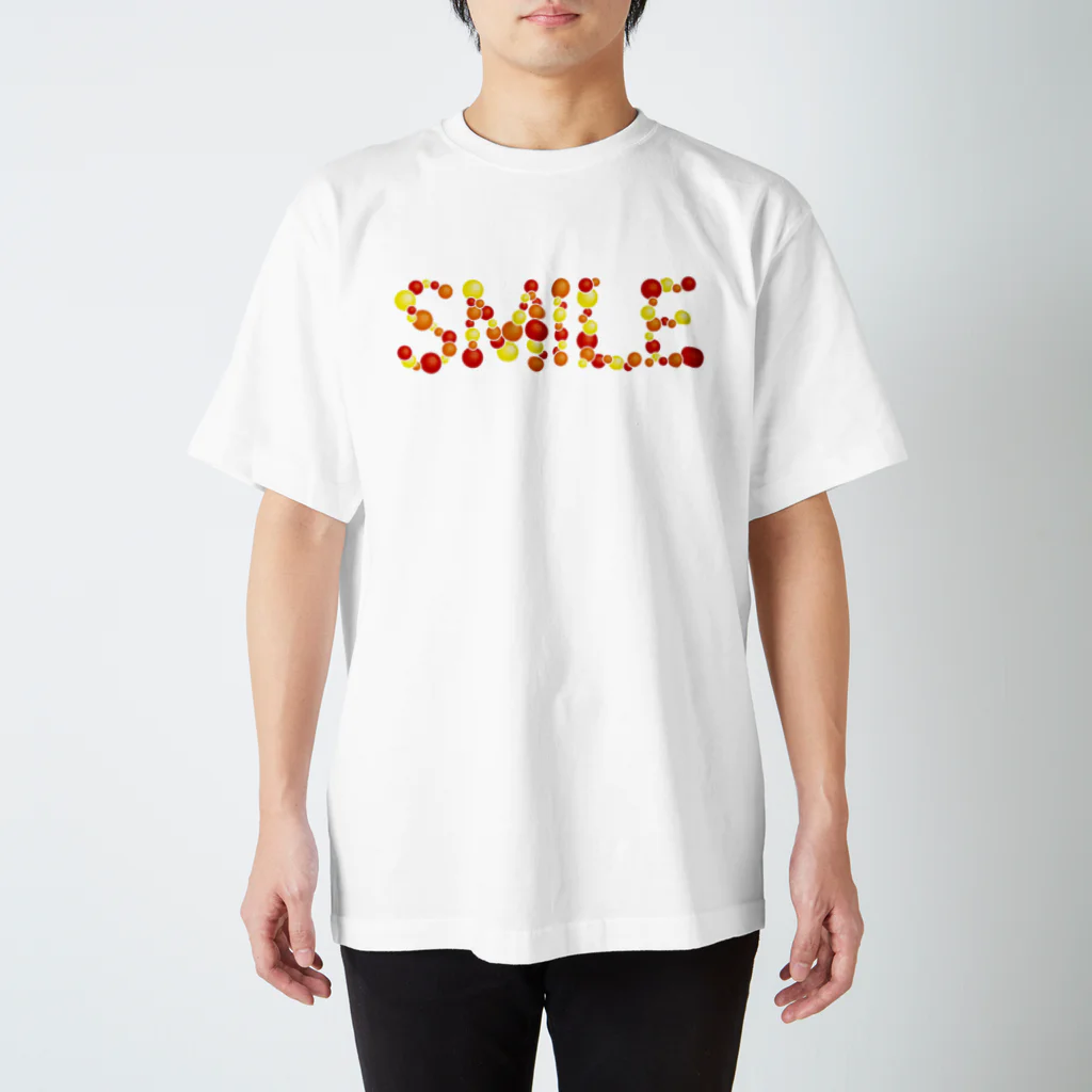 junichi-goodsのバルーン文字「SMILE」（赤色系） Regular Fit T-Shirt