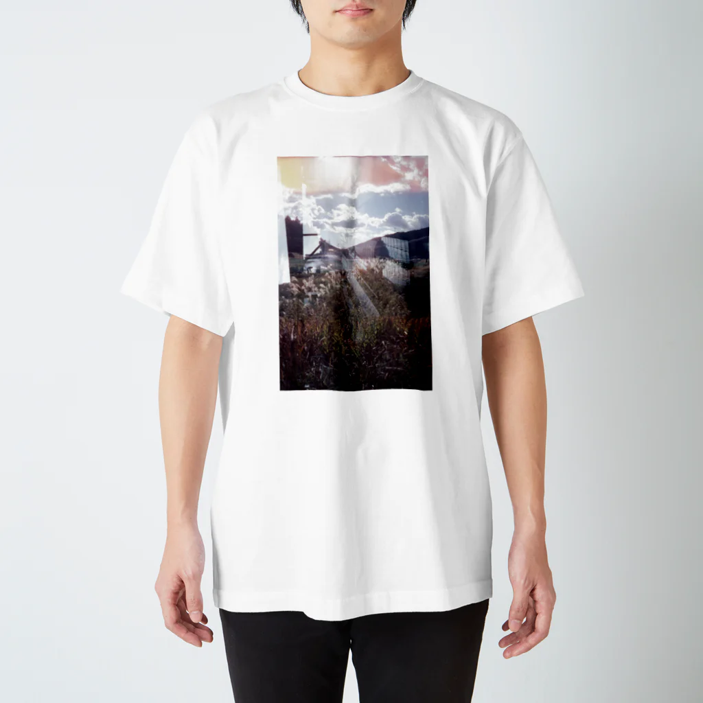 yuriepocの野焼き Regular Fit T-Shirt