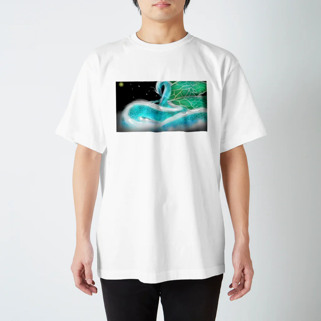 幻想世界の蝶と龍 Regular Fit T-Shirt