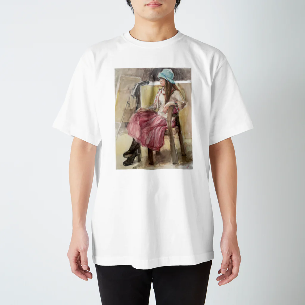 Toshiko’s shopの帽子の女性 Regular Fit T-Shirt