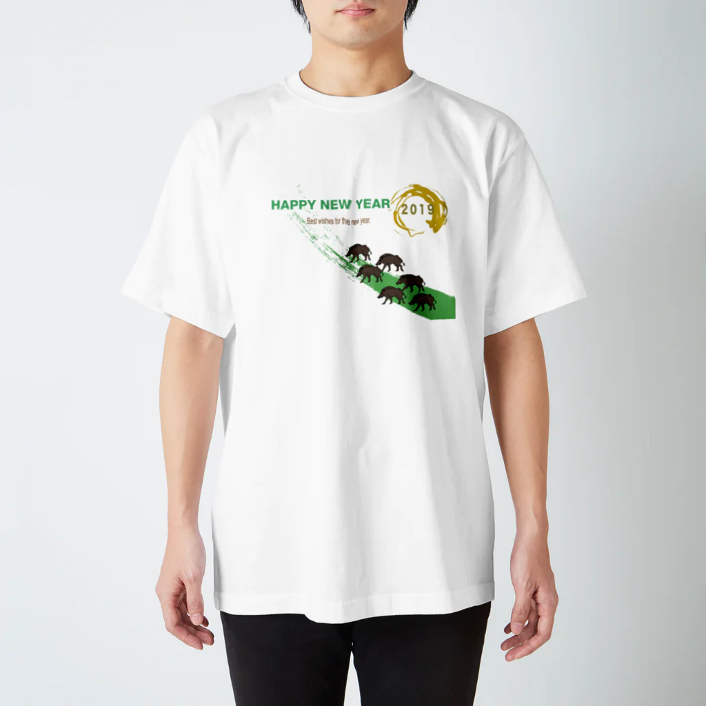 ジルトチッチのデザインボックスの2019亥年の猪のイラスト年賀状イノシシ Regular Fit T-Shirt