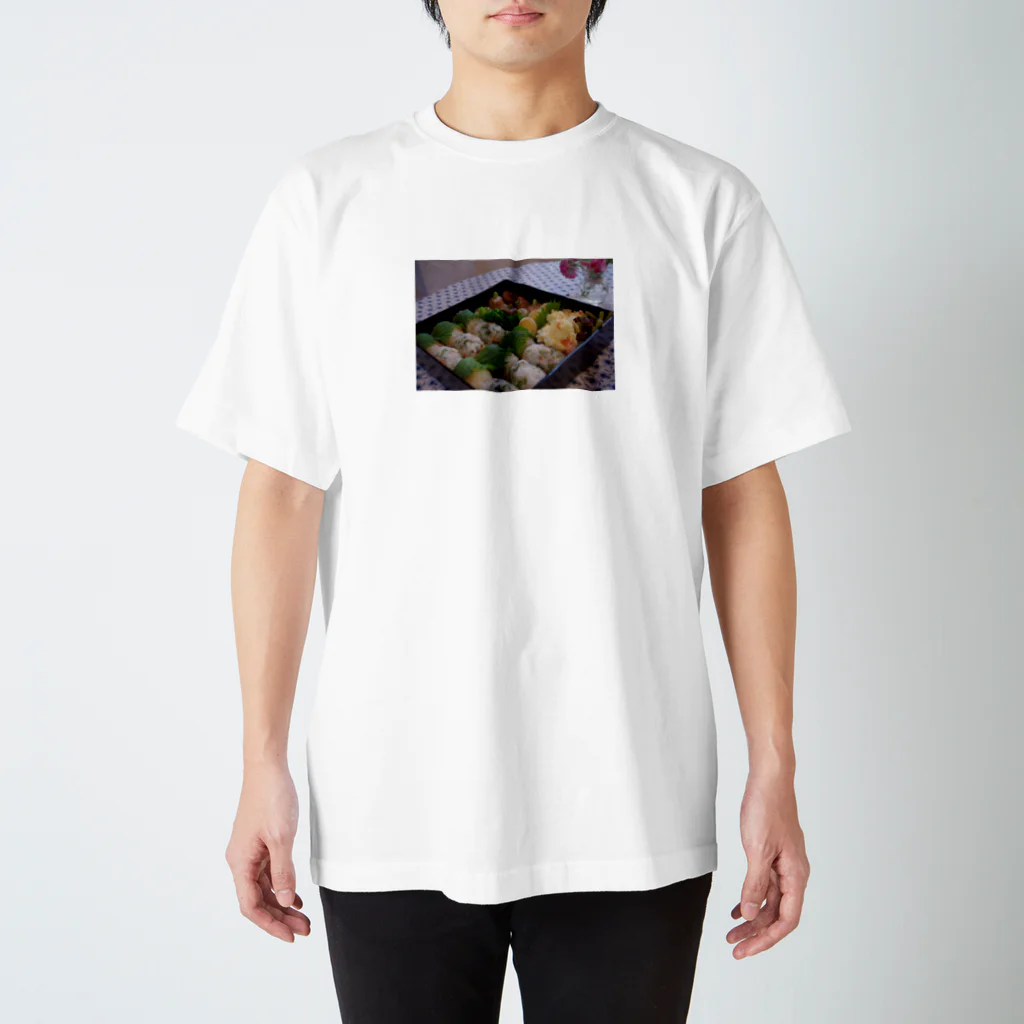 アリアンスの春のお弁当 Regular Fit T-Shirt