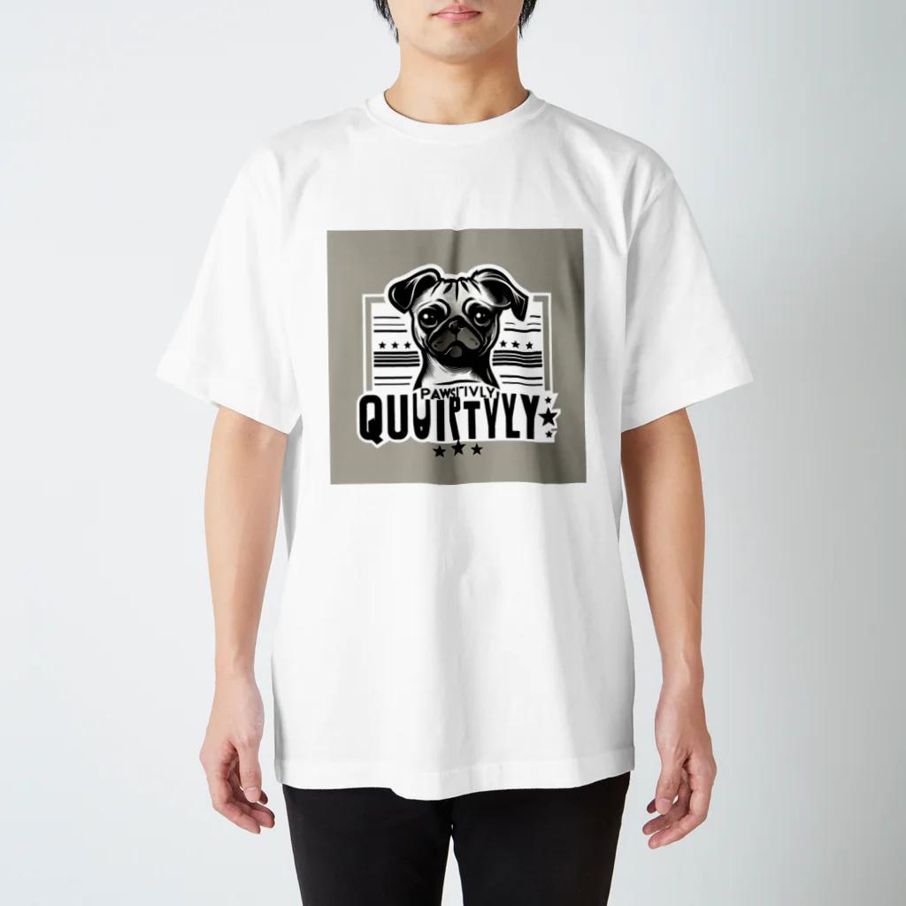 Urban pawsのパグチワワ「Pawsitively Quirky」 スタンダードTシャツ