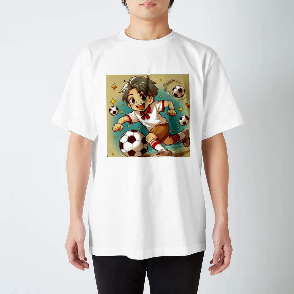 RYO14silviaの楽しくフットサルをプレイしている男の子 スタンダードTシャツ