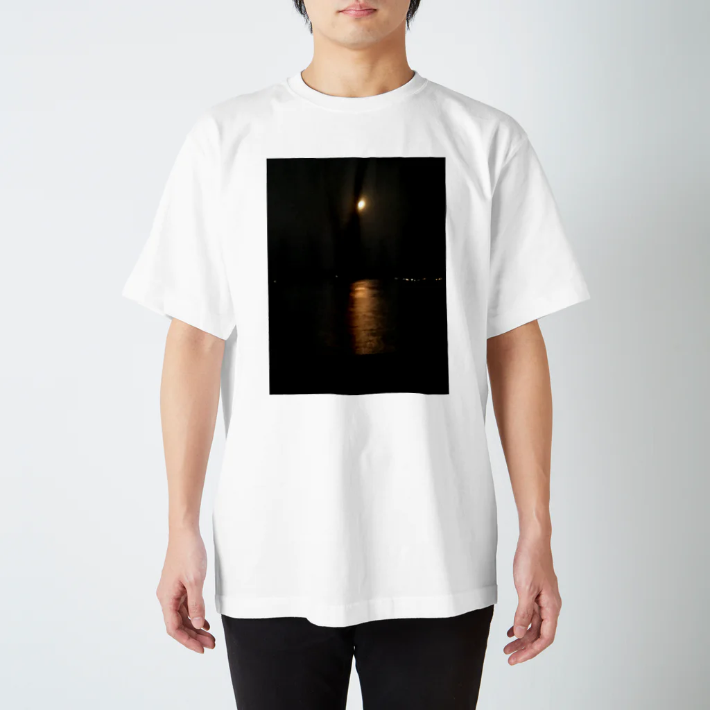 NanaのTSUKI NO HIKARI Regular Fit T-Shirt