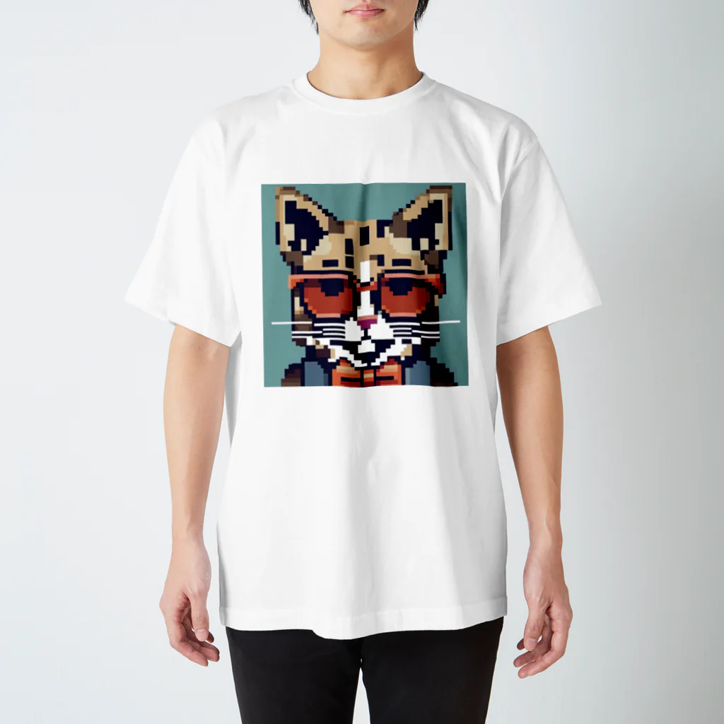 Walnut WhisperのSharp Cat スタンダードTシャツ