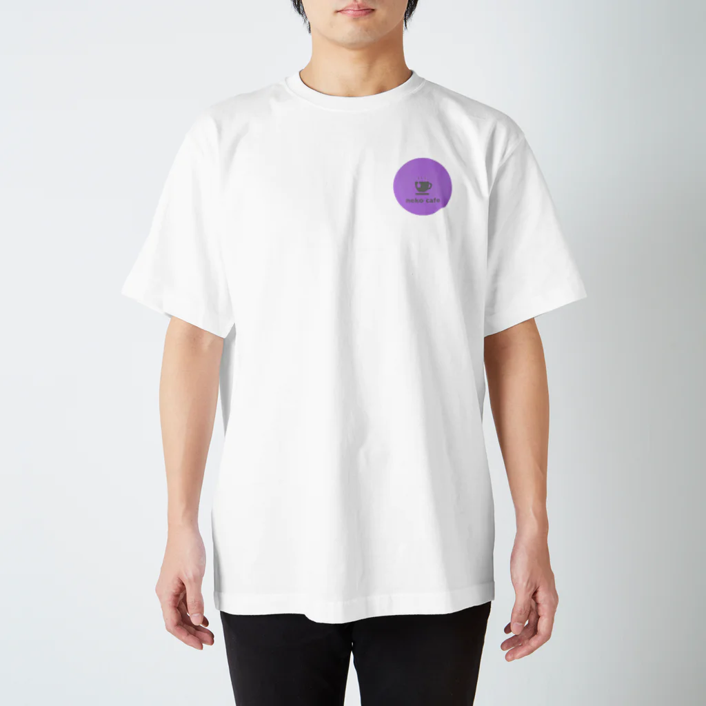 川上牧場のneko cafe（パープル）デザイン以来 Regular Fit T-Shirt